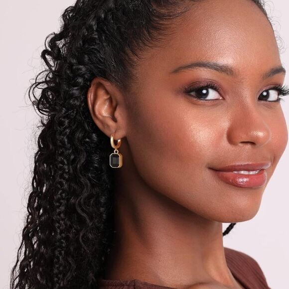 18K Yellow Gold with Black Onyx Crystal Dangling Octagon Huggie Earrings - Picture 3 of 6